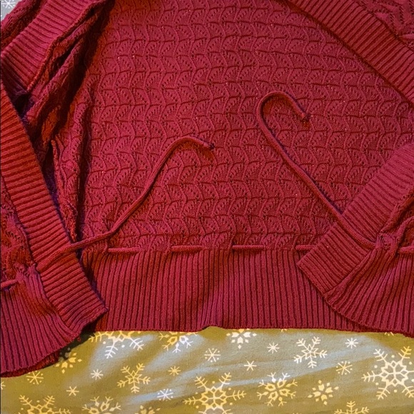 Burgundy Knitted Cardigan With a Drawstring. - Picture 4 of 5